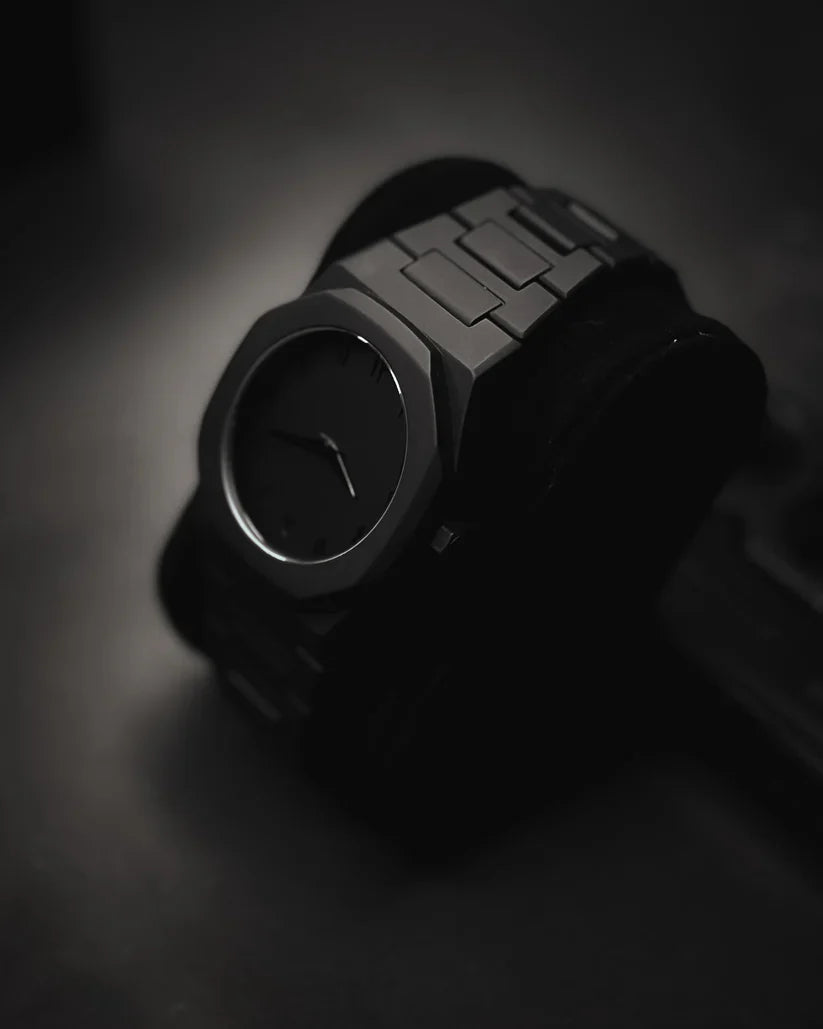 Black Arabic Aura Watch